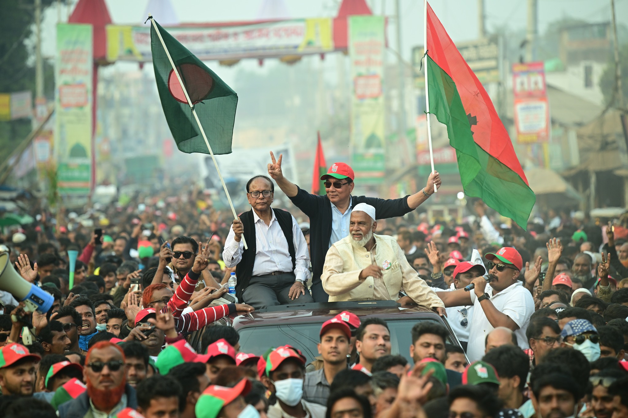 জামালপুরের বকশীগঞ্জে বিএনপির উদ্যোগে এক বিশাল গণমিছিল অনুষ্ঠিত